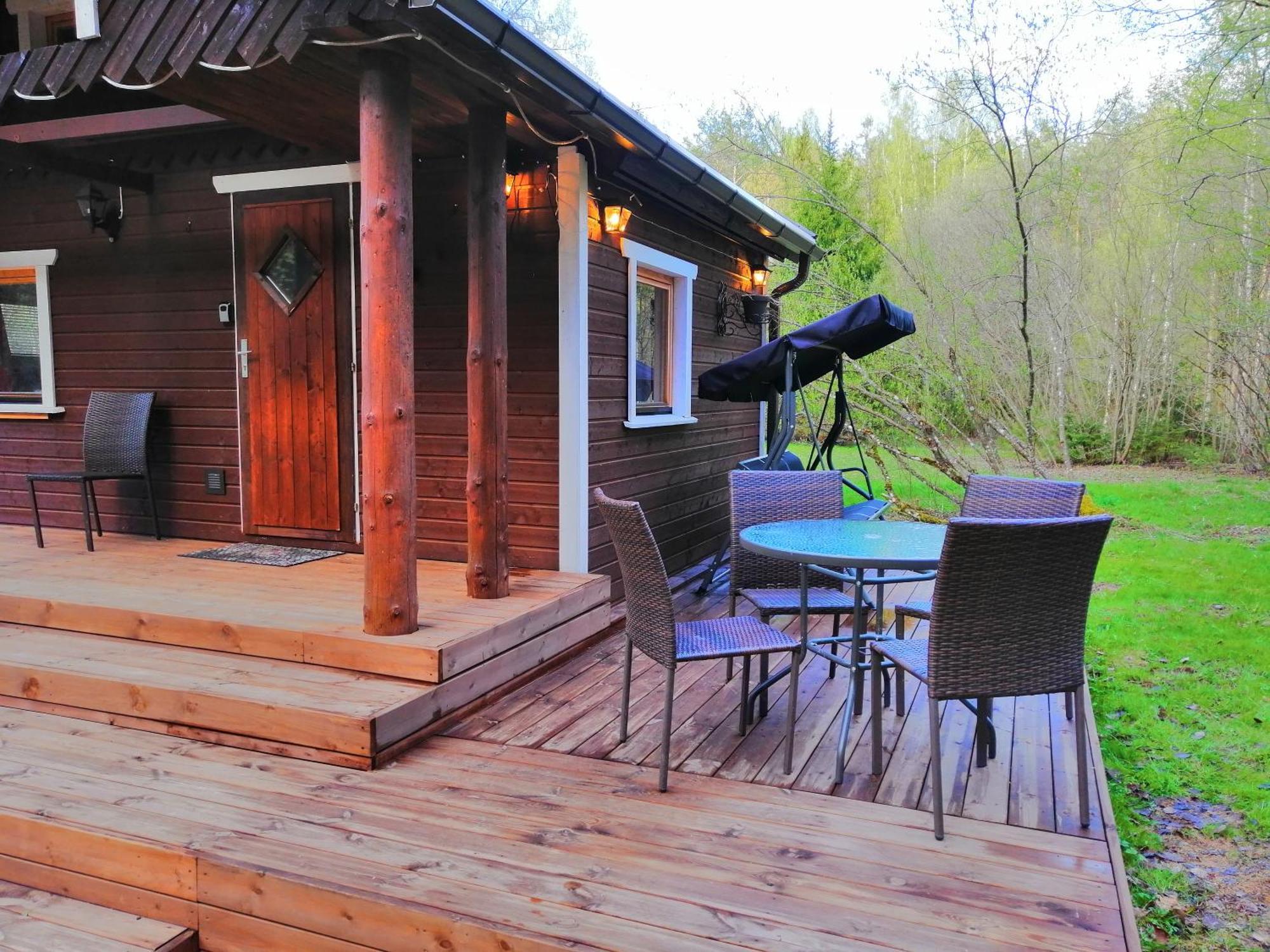 Ainja Puhkemaja Lodge *